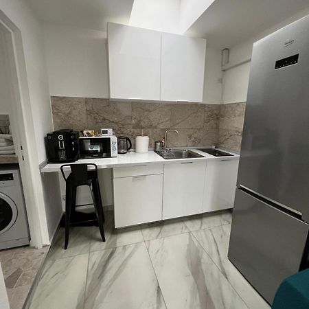 Luxus Cluj Airport Apartments Extérieur photo