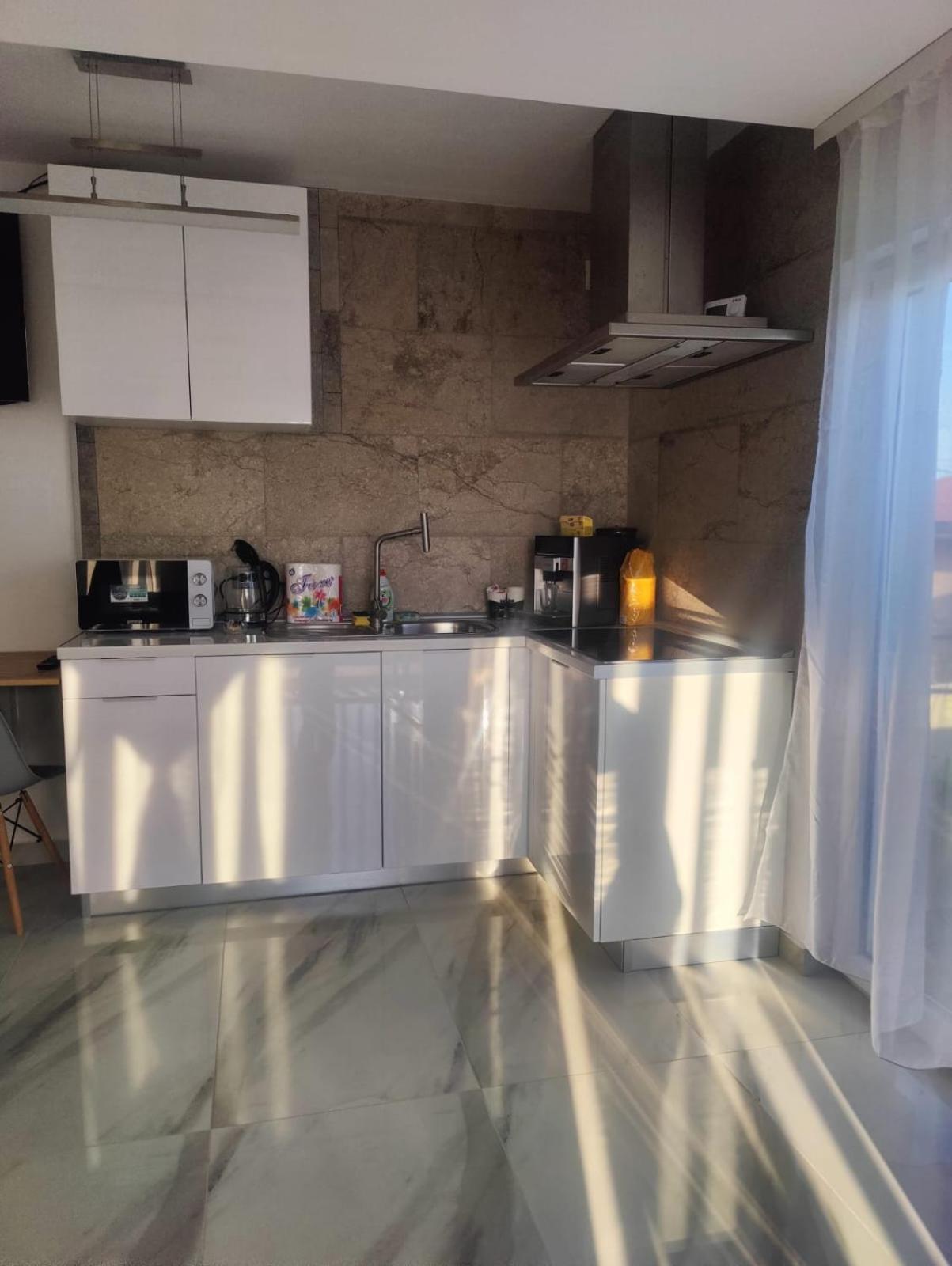 Luxus Cluj Airport Apartments Extérieur photo