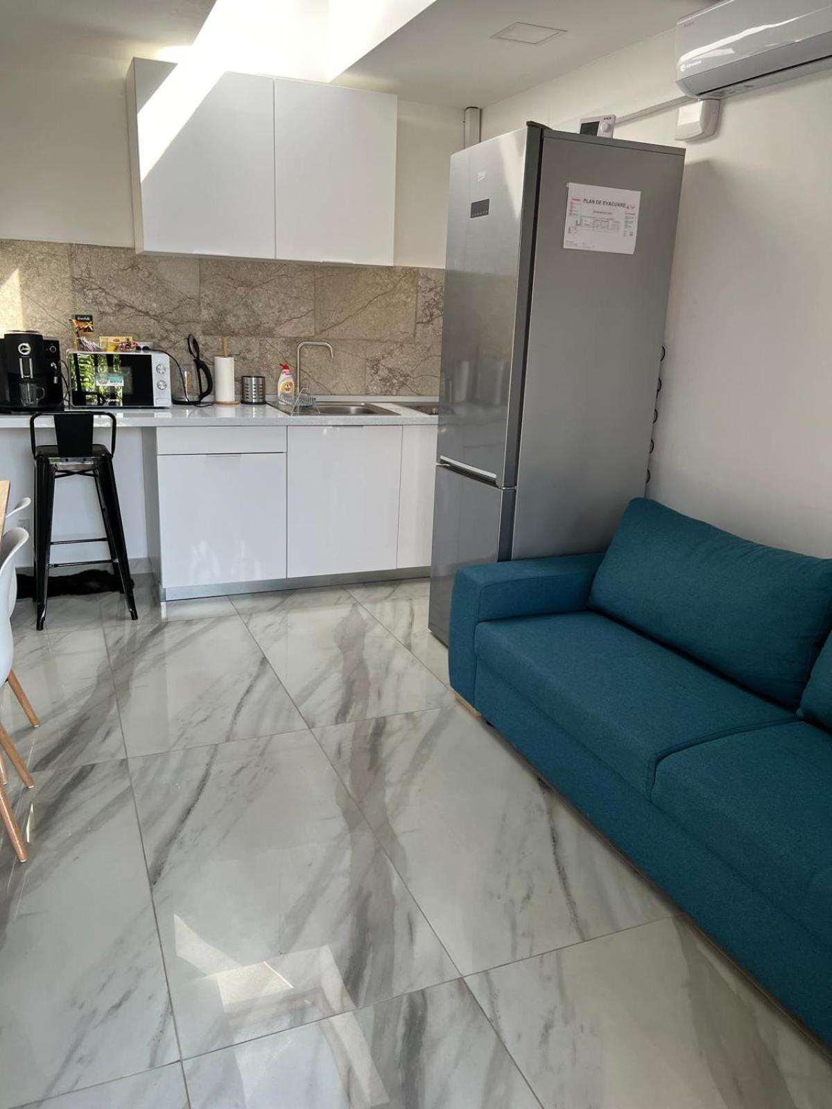 Luxus Cluj Airport Apartments Extérieur photo
