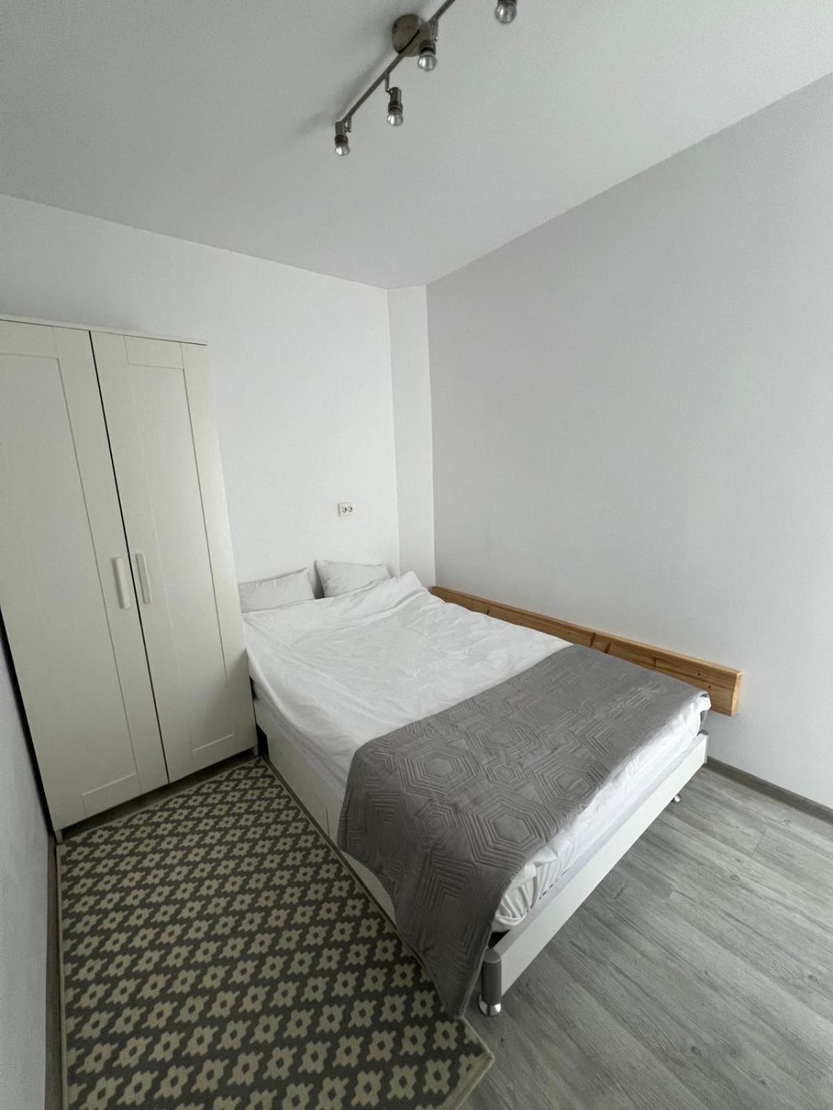 Luxus Cluj Airport Apartments Extérieur photo