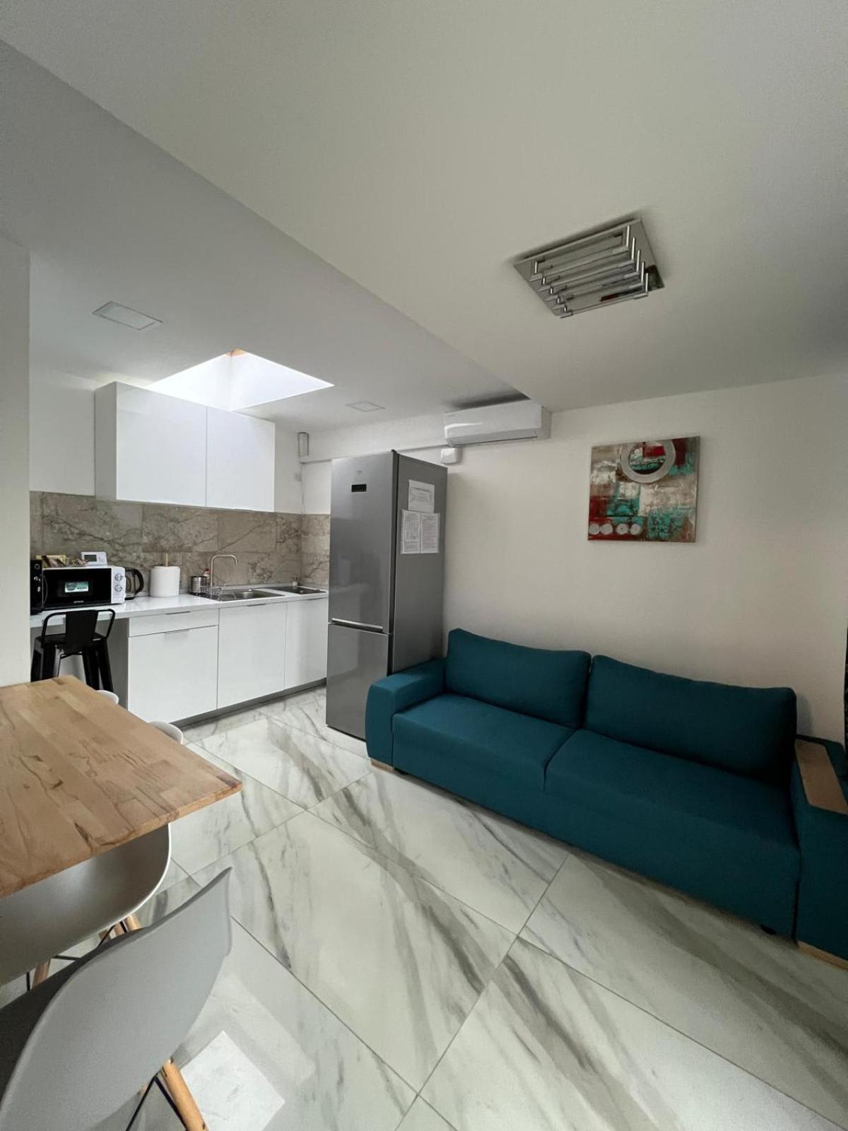Luxus Cluj Airport Apartments Extérieur photo