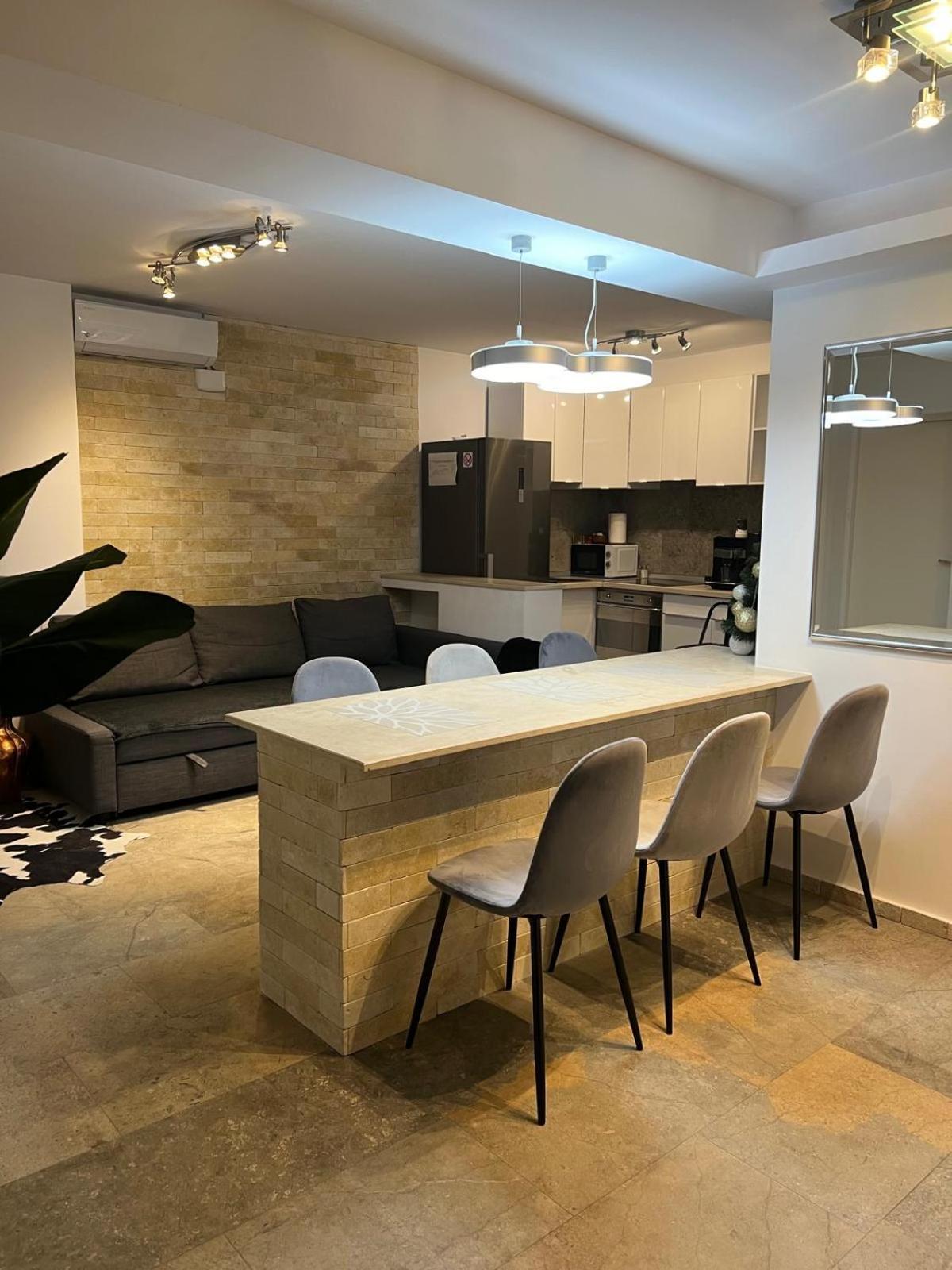 Luxus Cluj Airport Apartments Extérieur photo