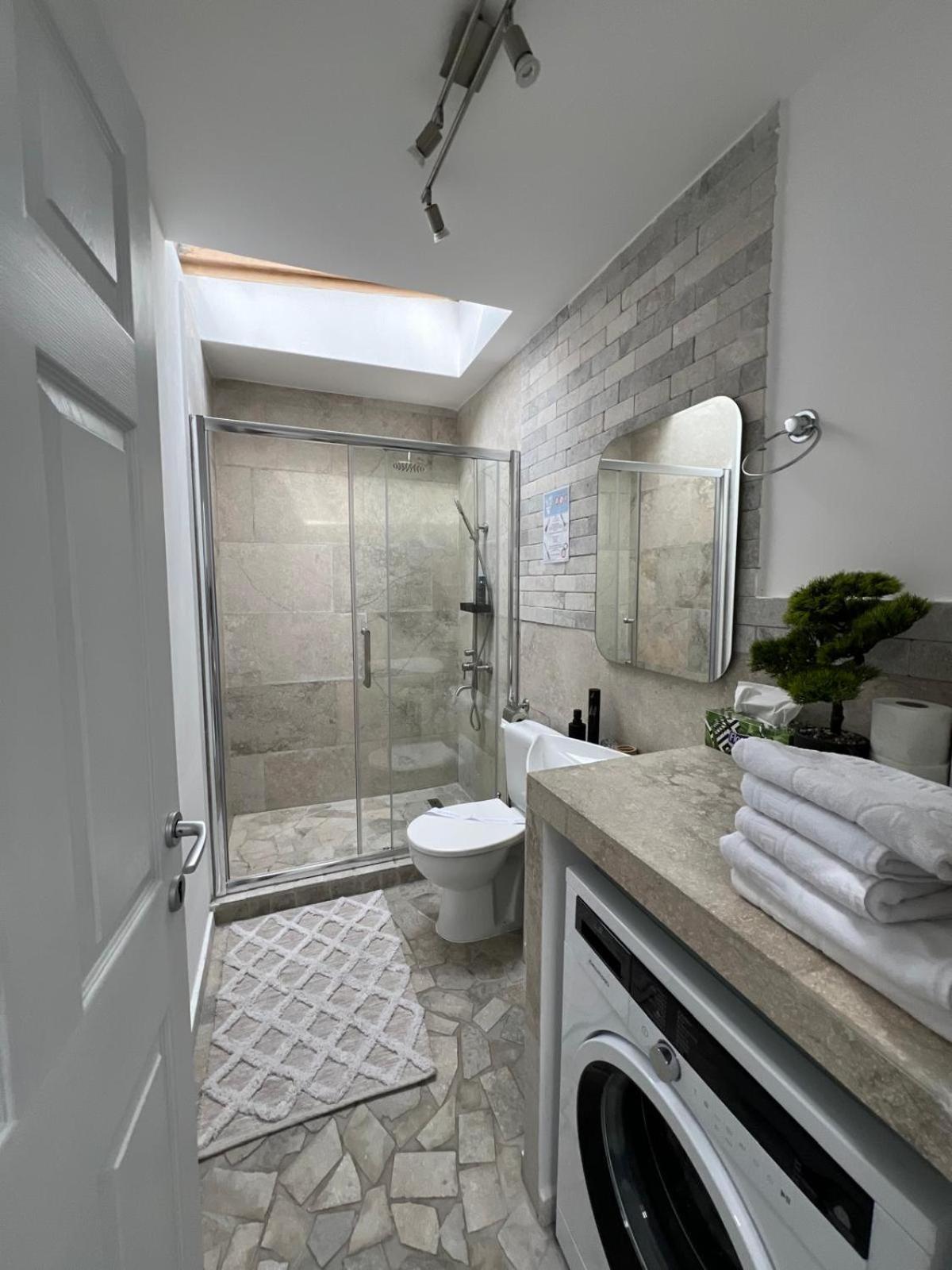 Luxus Cluj Airport Apartments Extérieur photo